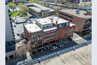 207 Bank Street #1D, Waterbury, CT 06702 - Photo 2