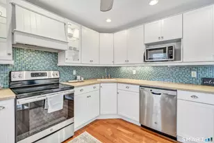 69 Grove Point Rd, Westport, CT 06880 - Photo 14