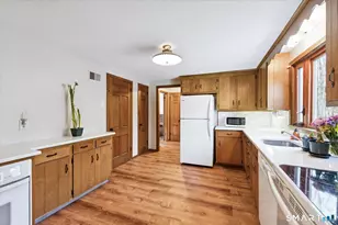 132 Morgan Rd, Canton, CT 06019 - Photo 10