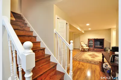 35 Wettleson Avenue, West Hartford, CT 06107 - Photo 26