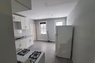 11 Ridgewood St, Waterbury, CT 06710 - Photo 8