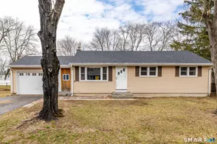 9 Glendale Rd, Enfield, CT 06082 - Photo 2