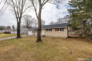 9 Glendale Rd, Enfield, CT 06082 - Photo 4