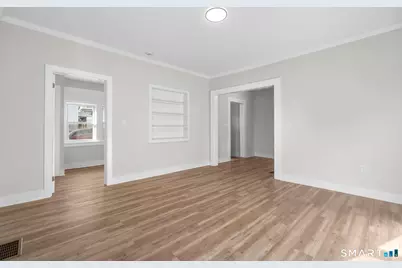 246 Judson Place, Bridgeport, CT 06610 - Photo 8