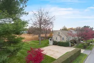 877 S Pine Creek Rd, Fairfield, CT 06824 - Photo 36