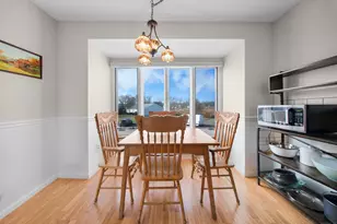 83 Carriage Dr, Milford, CT 06460 - Photo 6