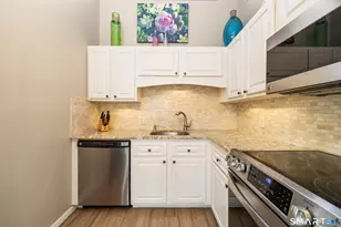 813 Heritage Vlg, Southbury, CT 06488 - Photo 10