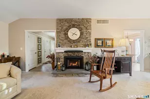 813 Heritage Vlg, Southbury, CT 06488 - Photo 18