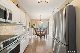 813 Heritage Vlg, Southbury, CT 06488 - Photo 6