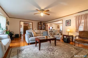 224 Ray Rd, New Haven, CT 06515 - Photo 4