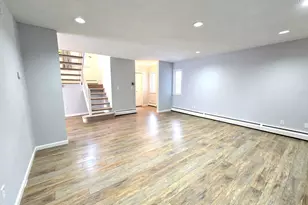 7 Staunton Ct, Farmington, CT 06032 - Photo 4