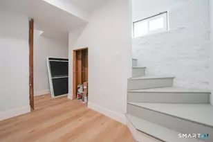 21 Stephen St, Stamford, CT 06902 - Photo 24