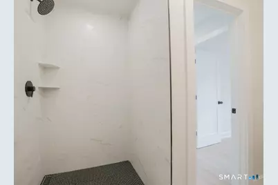 21 Stephen Street, Stamford, CT 06902 - Photo 18