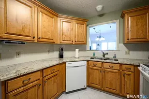 889 Glacier Way, Southington, CT 06489 - Photo 8