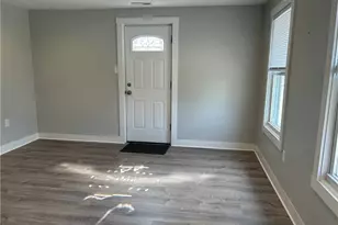 239 N Main St, Norwich, CT 06360 - Photo 12