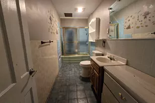 106 Hanover St, Bridgeport, CT 06604 - Photo 18