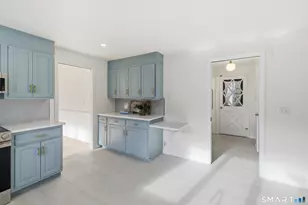 6 Heritage Ln, Simsbury, CT 06070 - Photo 10