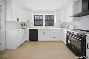 101 Parade Hill Rd, New Canaan, CT 06840 - Photo 2