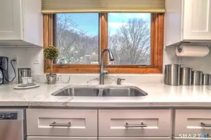 690 Forest Rd, West Haven, CT 06516 - Photo 22