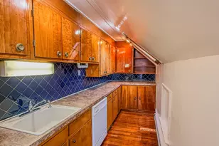 162 Jubilee St, New Britain, CT 06051 - Photo 4