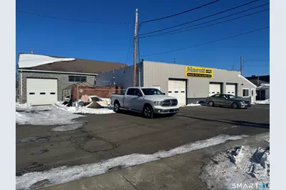 998 Bridgeport Avenue, Milford, CT 06460 - Photo 4