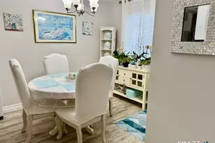 4 Arlington Ct, Brookfield, CT 06804 - Photo 10