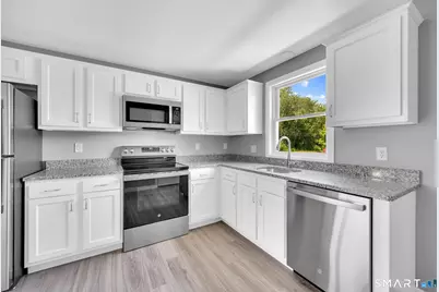 90 Woodhouse Avenue #4, Wallingford, CT 06492 - Photo 1