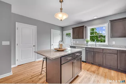 88 Woodhouse Avenue #3, Wallingford, CT 06492 - Photo 2