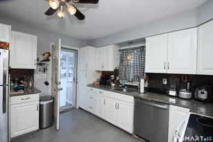 3 Whitlock Ave, Bethel, CT 06801 - Photo 14