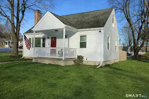 3 Whitlock Ave, Bethel, CT 06801 - Photo 2