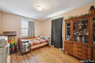 81 Wall St, Meriden, CT 06450 - Photo 12