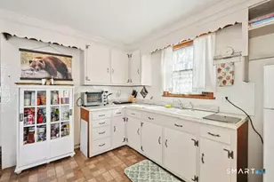 81 Wall St, Meriden, CT 06450 - Photo 8