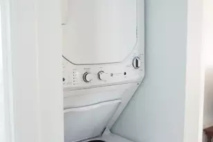 228 Jennings Rd, Fairfield, CT 06825 - Photo 10