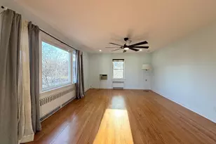 228 Jennings Rd, Fairfield, CT 06825 - Photo 4