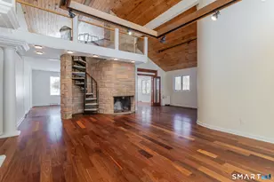 5 Mohawk Ln, Woodbridge, CT 06525 - Photo 8