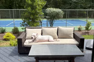 5 Mohawk Ln, Woodbridge, CT 06525 - Photo 6