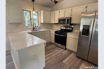 106 Brookline Drive, East Hartford, CT 06108 - Photo 2