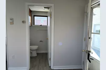 70 Prospect Street, Norwich, CT 06360 - Photo 12