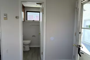 70 Prospect St, Norwich, CT 06360 - Photo 12