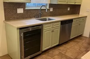 82 River Bend Rd, Stratford, CT 06614 - Photo 4