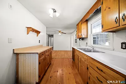 50 Roosevelt Boulevard, Enfield, CT 06082 - Photo 8