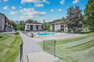 26 Prospect St, Manchester, CT 06040 - Photo 10