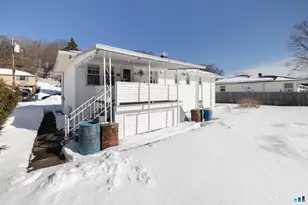 65 Rosengarten Dr, Waterbury, CT 06704 - Photo 4