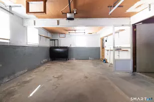 65 Rosengarten Dr, Waterbury, CT 06704 - Photo 28