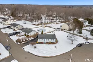 40 Iannotti Ln, Derby, CT 06418 - Photo 32