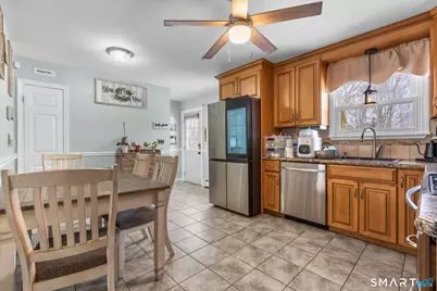 40 Iannotti Lane, Derby, CT 06418 - Photo 6