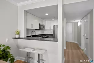 25 Forest St, Stamford, CT 06901 - Photo 8