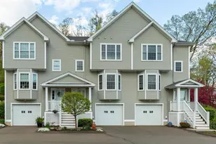 31 S Turnpike Rd, Wallingford, CT 06492 - Photo 1