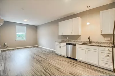 9 Steele Boulevard #201, Berlin, CT 06037 - Photo 6