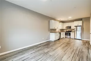 9 Steele Blvd, Berlin, CT 06037 - Photo 8